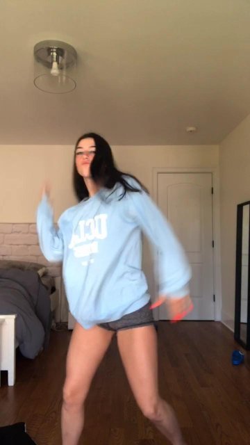 Charli D’Amelio Biking Shorts Camel Toe Video Leaked - #10