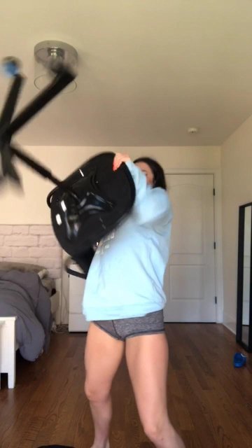 Charli D’Amelio Biking Shorts Camel Toe Video Leaked - #8