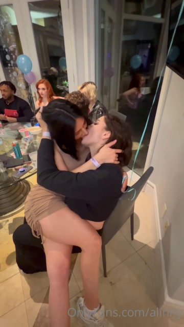 Alinity Fandy Lesbian French Kiss PPV Onlyfans Video Leaked - #6