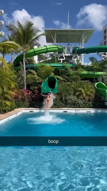 Charli D’Amelio Bikini Waterpark Video Leaked - #2