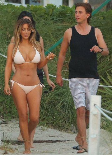 Kim Kardashian Candid Bikini Beach Set Leaked - #11