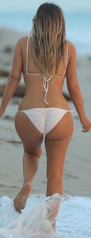 Kim Kardashian Candid Bikini Beach Set Leaked - #5