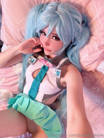 Belle Delphine Nude Miku Cosplay Onlyfans Set Leaked - #14