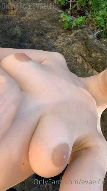 Eva Elfie Nude Selfie Beach Tease OnlyFans Video Leaked - #14