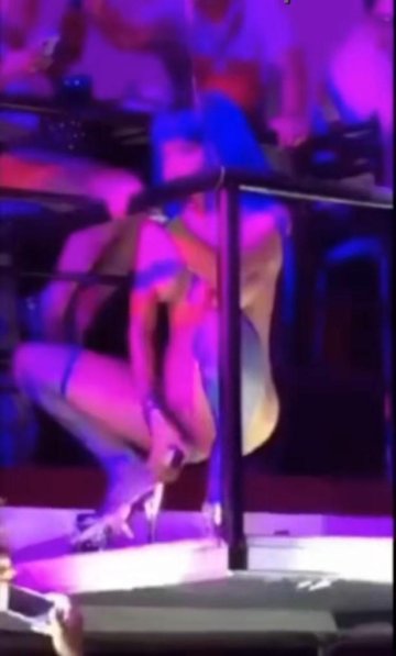 Cardi B Nude Stage Stripper Pussy Bottle Video Leaked - #4