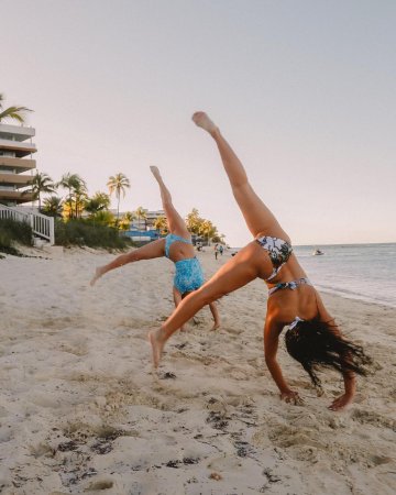 Charli D’Amelio Thong Bikini Beach Candid Set Leaked - #10