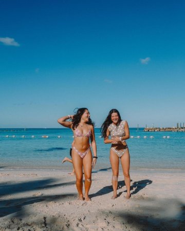 Charli D’Amelio Bikini Beach Candid Thong Set Leaked - #3