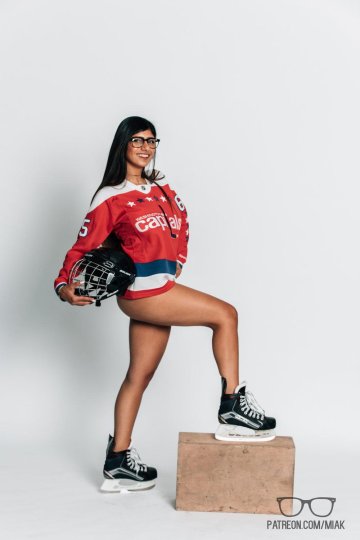Mia Khalifa Sexy Hockey Jersey Photoshoot Set Leaked - #2