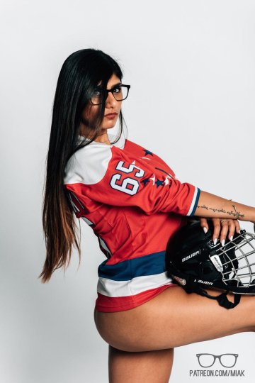 Mia Khalifa Sexy Hockey Jersey Photoshoot Set Leaked - #4