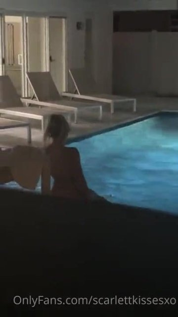 ScarlettKissesXO Outdoor Pool Blowjob OnlyFans Video Leaked - #21