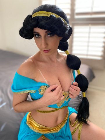 Christina Khalil Jasmin Cosplay Video - #29