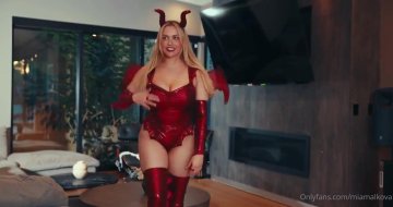 Mia Malkova Nude Cosplay Try-On OnlyFans Video Leaked - #4