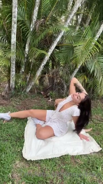 Emily Rinaudo Nude Outdoor Blowjob OnlyFans Video Leaked - #8