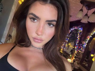 Andrea Botez Face Tongue Close Up Set Leaked - #2