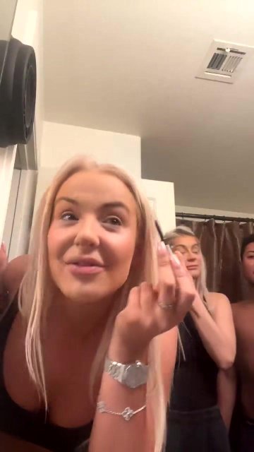 Tana Mongeau Tits Ass Flash OnlyFans Livestream Leaked - #20