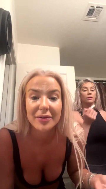 Tana Mongeau Nipple Slip Livestream OnlyFans Video Leaked - #13